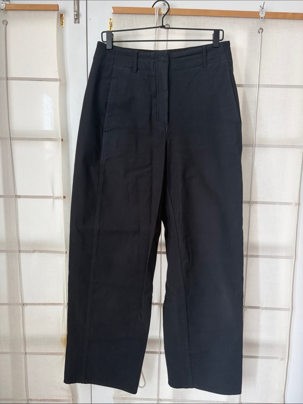 Black aritzia cotton pants